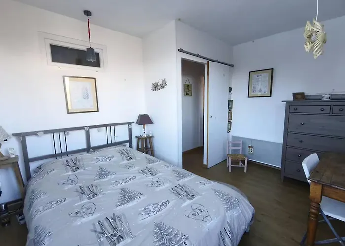 Apartment Le Sauze Bright 60m Flat Near Slopes