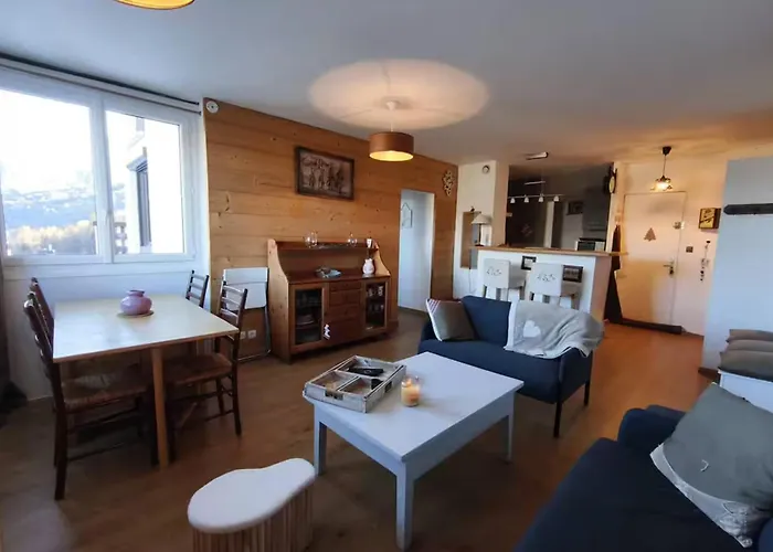 Le Sauze Bright 60m Flat Near Slopes Apartment